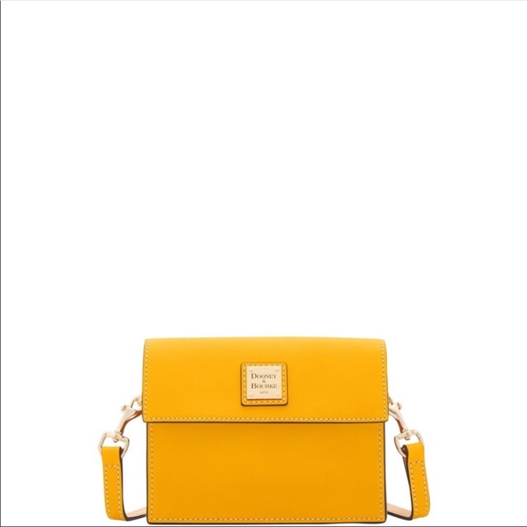 Dooney & Bourke Handbags - Dooney & Bourke crossbody bag East/west NWT